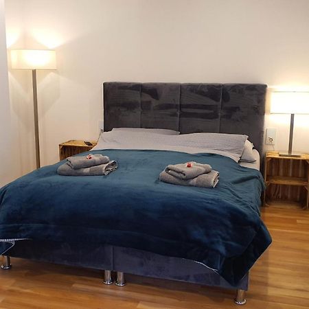 Bungalow An Der Tanne Mit Ueberdachter Terrasse Дюселдорф Екстериор снимка
