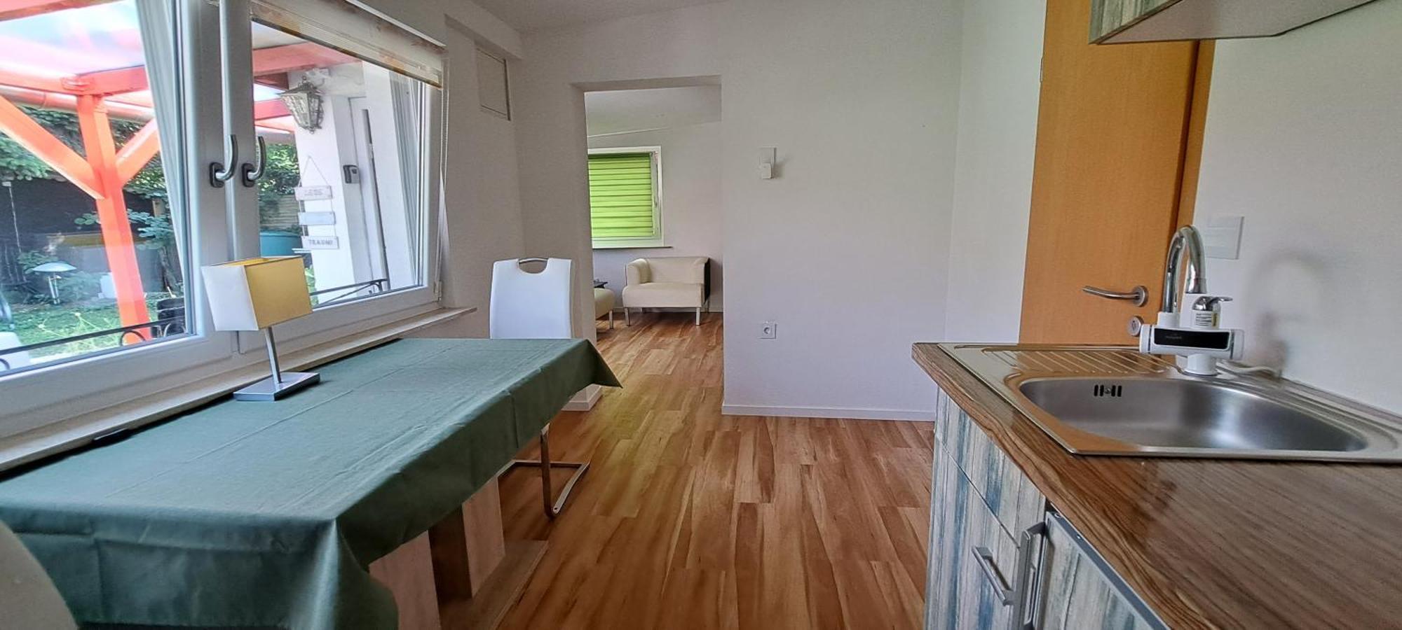 Bungalow An Der Tanne Mit Ueberdachter Terrasse Дюселдорф Екстериор снимка